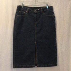 Levi and Strauss denim skirt size 14 in new condition